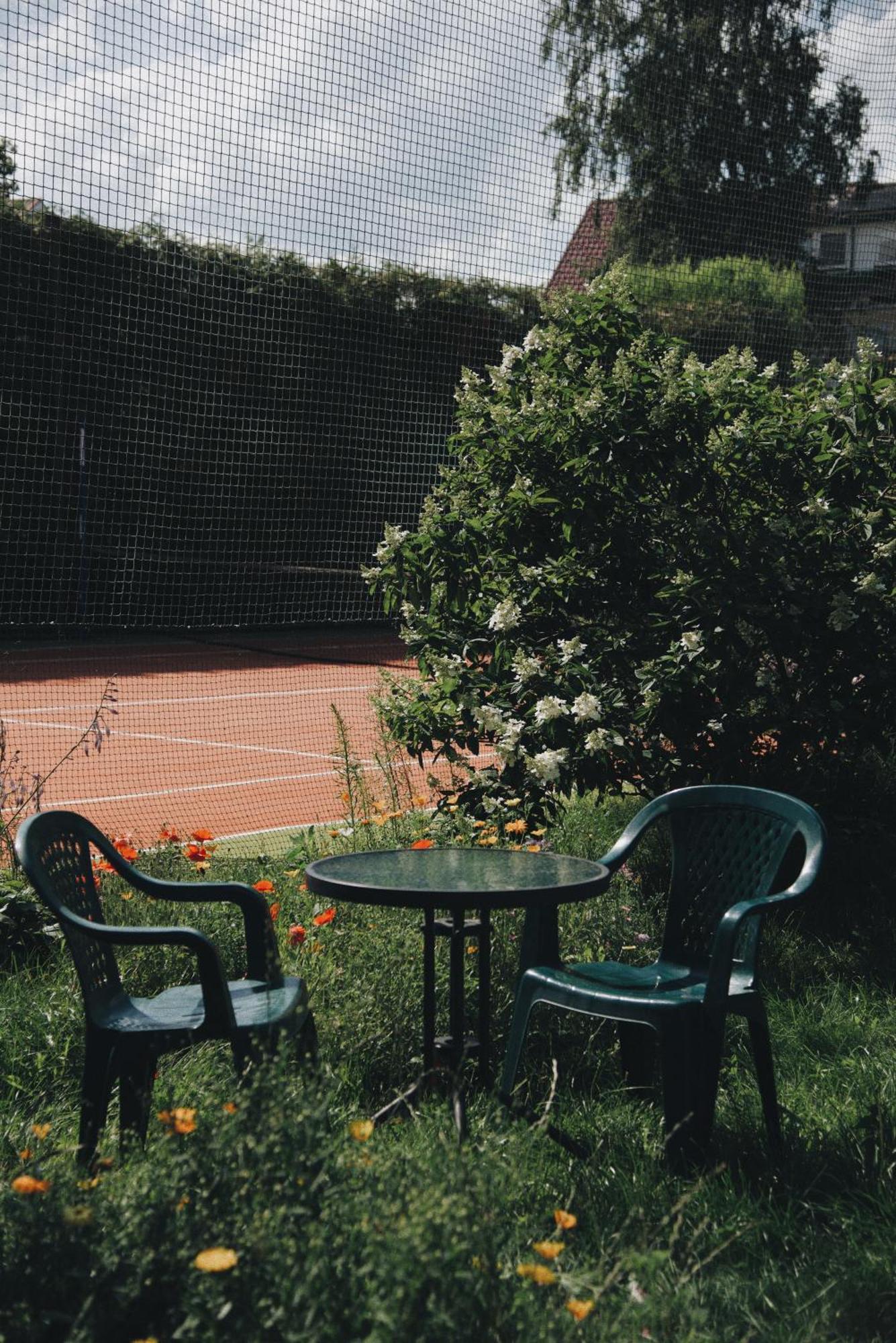 Powiew - B&B Pensjonat Noclegi Swinoujscie - Unterkunft Swinemuende - Guesthouse Tennis Garden Breakfast At Baltic Sea Exterior foto